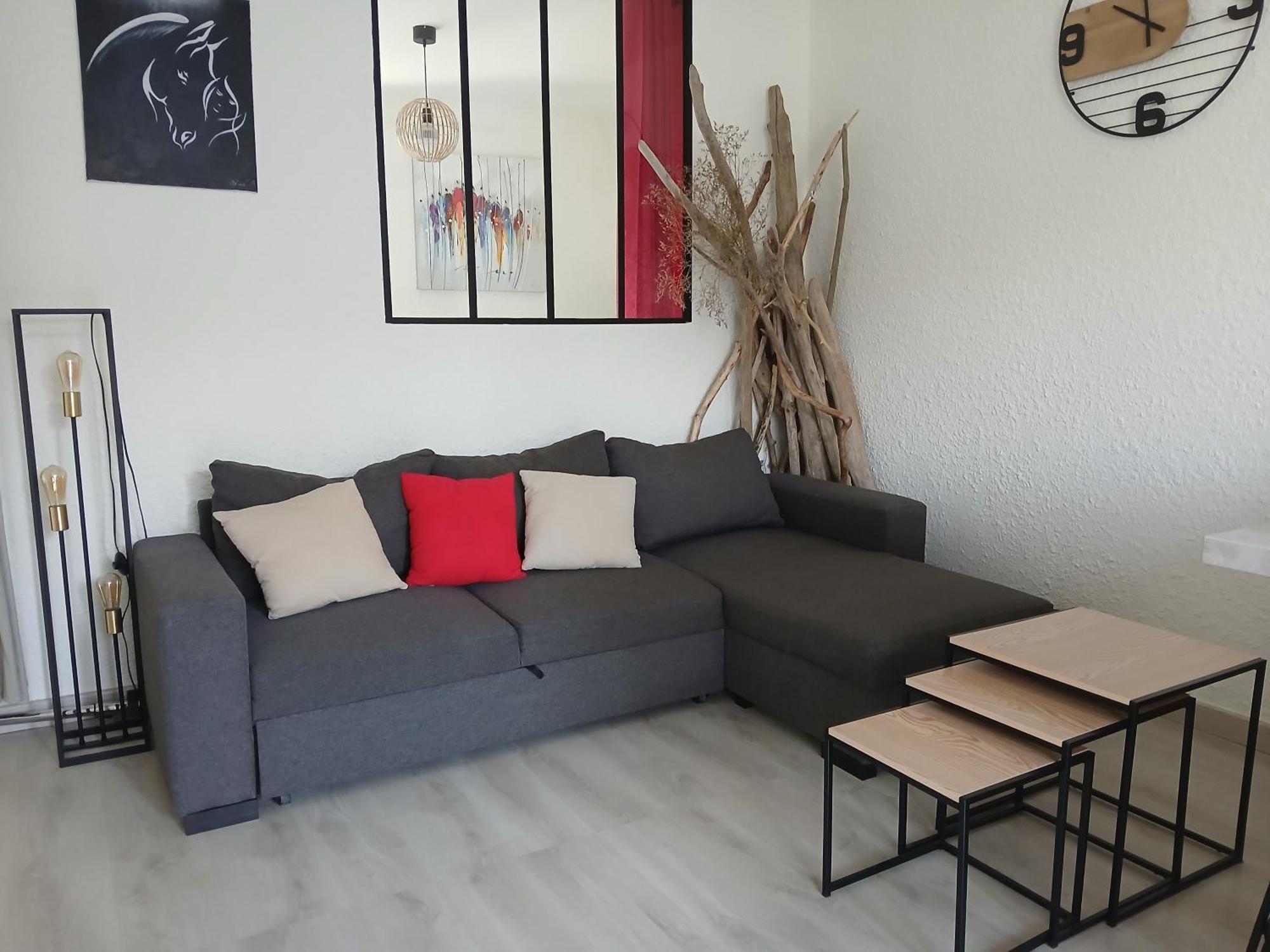 Jolie Appartement Refait A Neuf แซ็งต์-มารี-เดอ-ลา-แมร์ ภายนอก รูปภาพ